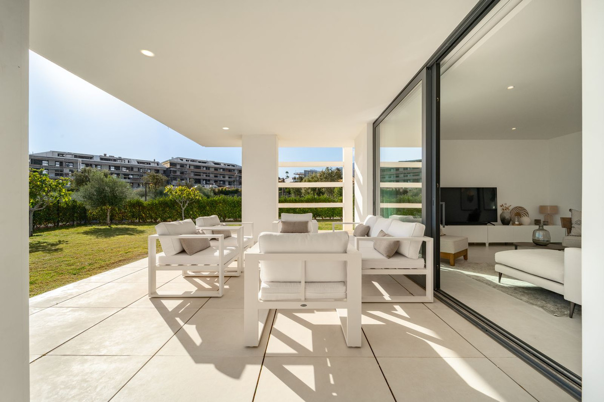 3 Bed Apartment for sale in Fuengirola Costa Del Sol, Málaga, Spain