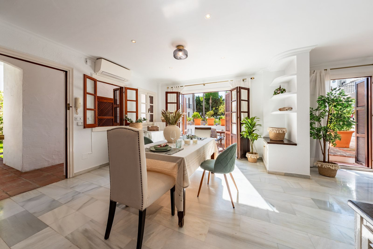 Se vende Apartamento Planta Baja de 3 dormitorios en Costa Del Sol, Málaga, España