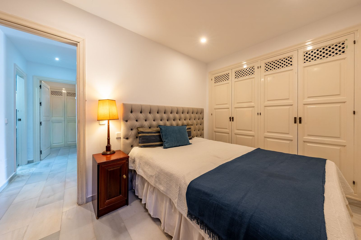 Se vende Apartamento Planta Baja de 3 dormitorios en Costa Del Sol, Málaga, España