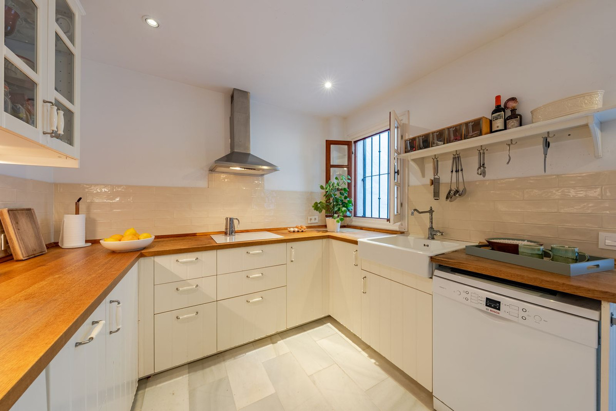 Se vende Apartamento Planta Baja de 3 dormitorios en Costa Del Sol, Málaga, España