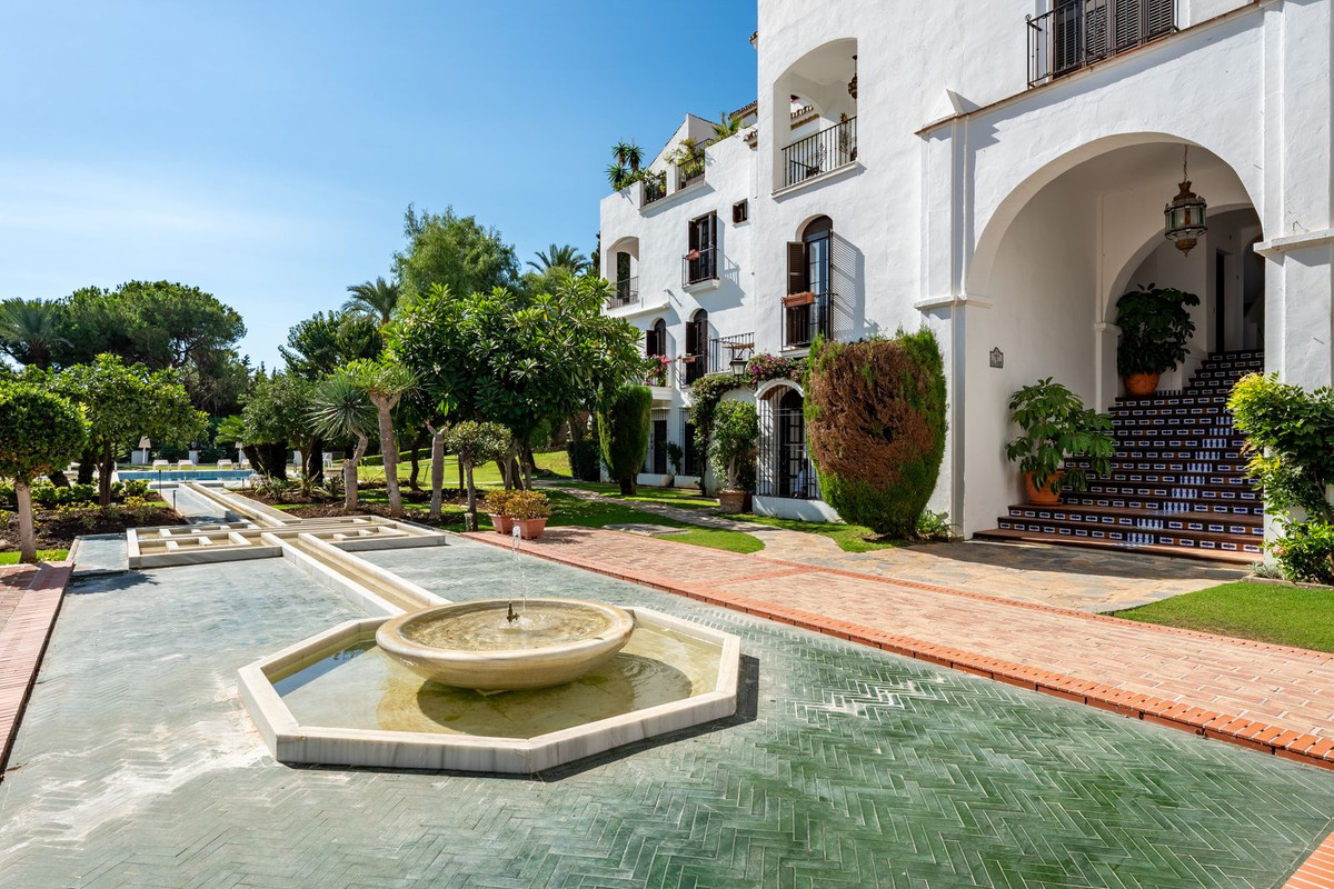 Se vende Apartamento Planta Baja de 3 dormitorios en Costa Del Sol, Málaga, España
