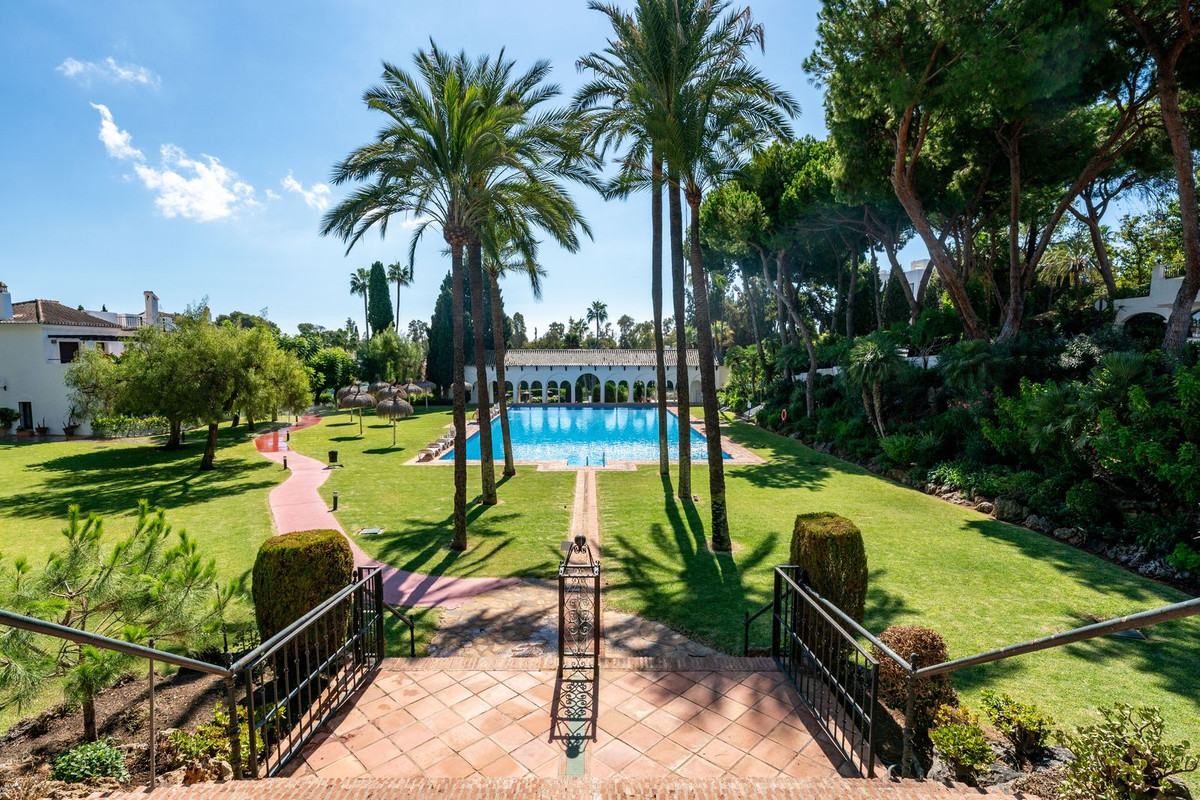 Se vende Apartamento Planta Baja de 3 dormitorios en Costa Del Sol, Málaga, España