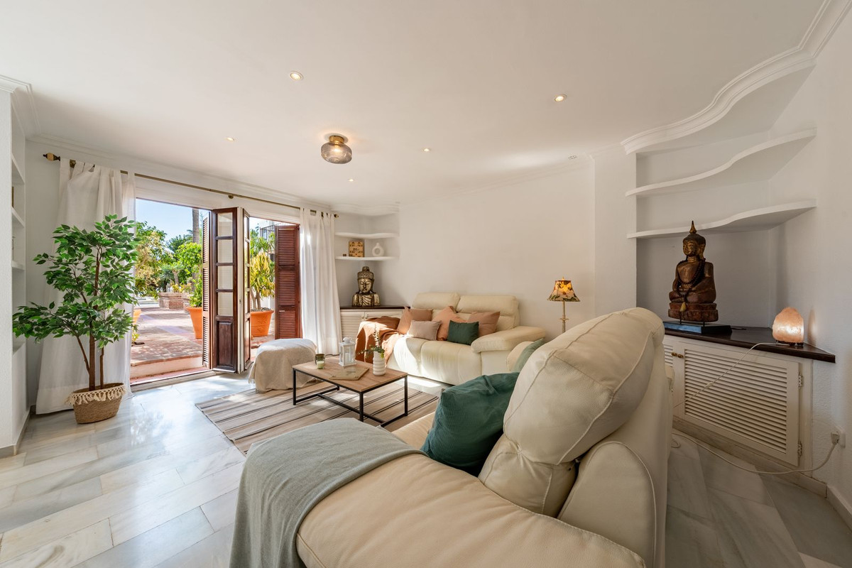 Se vende Apartamento Planta Baja de 3 dormitorios en Costa Del Sol, Málaga, España