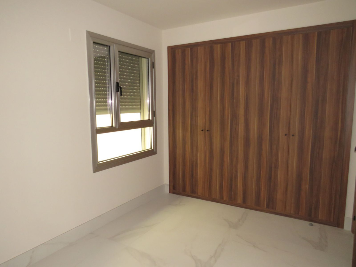 3 Bed Apartment for sale in San Pedro De Alcántara Costa Del Sol, Málaga, Spain