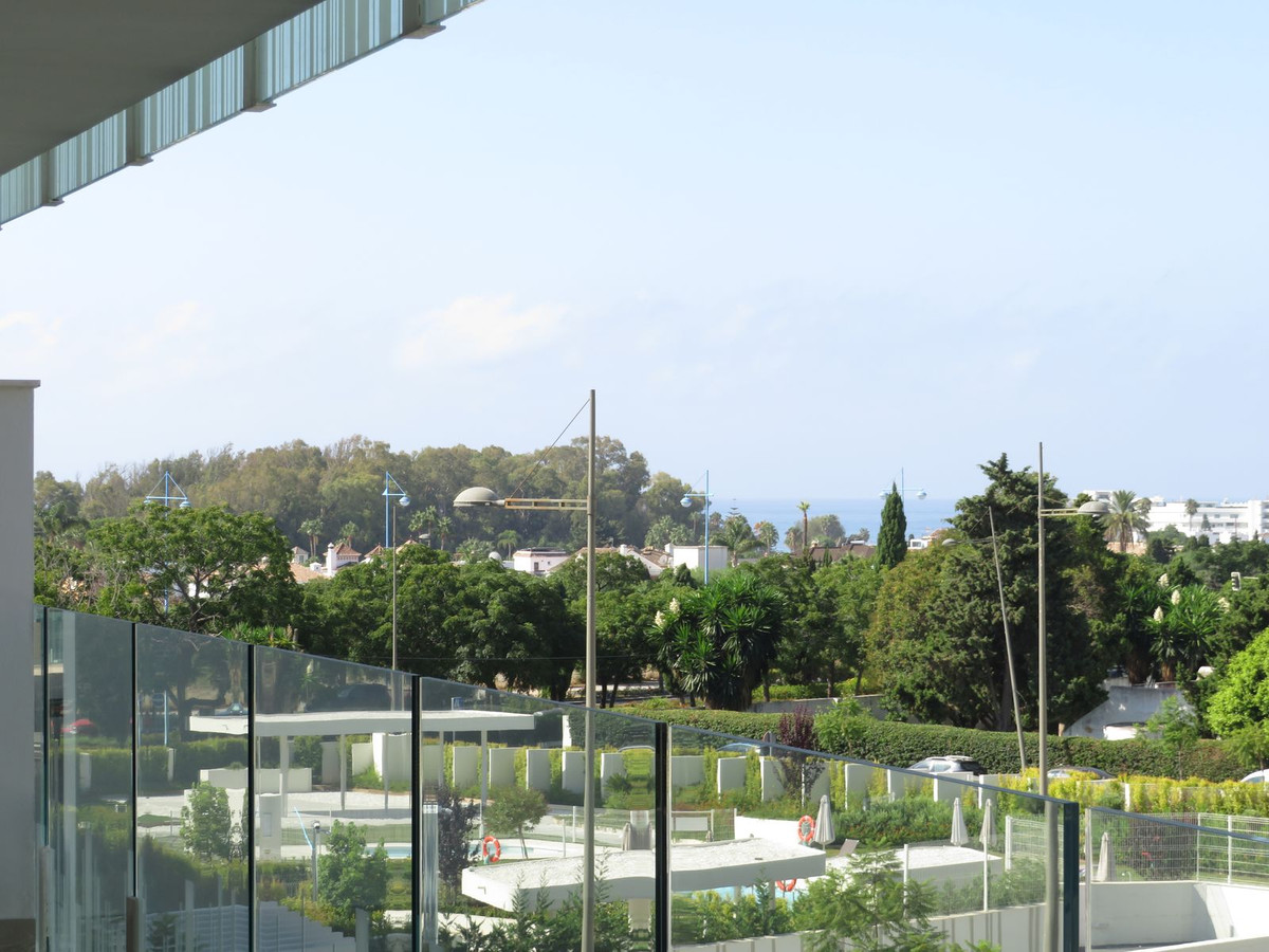 3 Bed Apartment for sale in San Pedro De Alcántara Costa Del Sol, Málaga, Spain