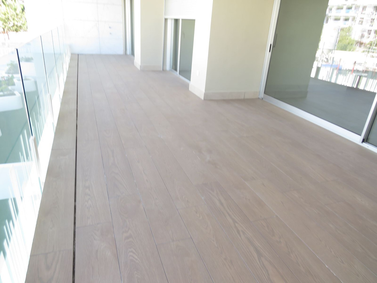 3 Bed Apartment for sale in San Pedro De Alcántara Costa Del Sol, Málaga, Spain