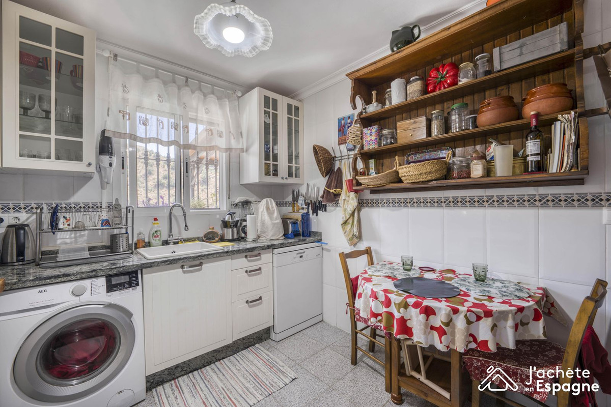 Se vende Villa - Chalet de 4 dormitorios en Costa Del Sol East, Málaga, España