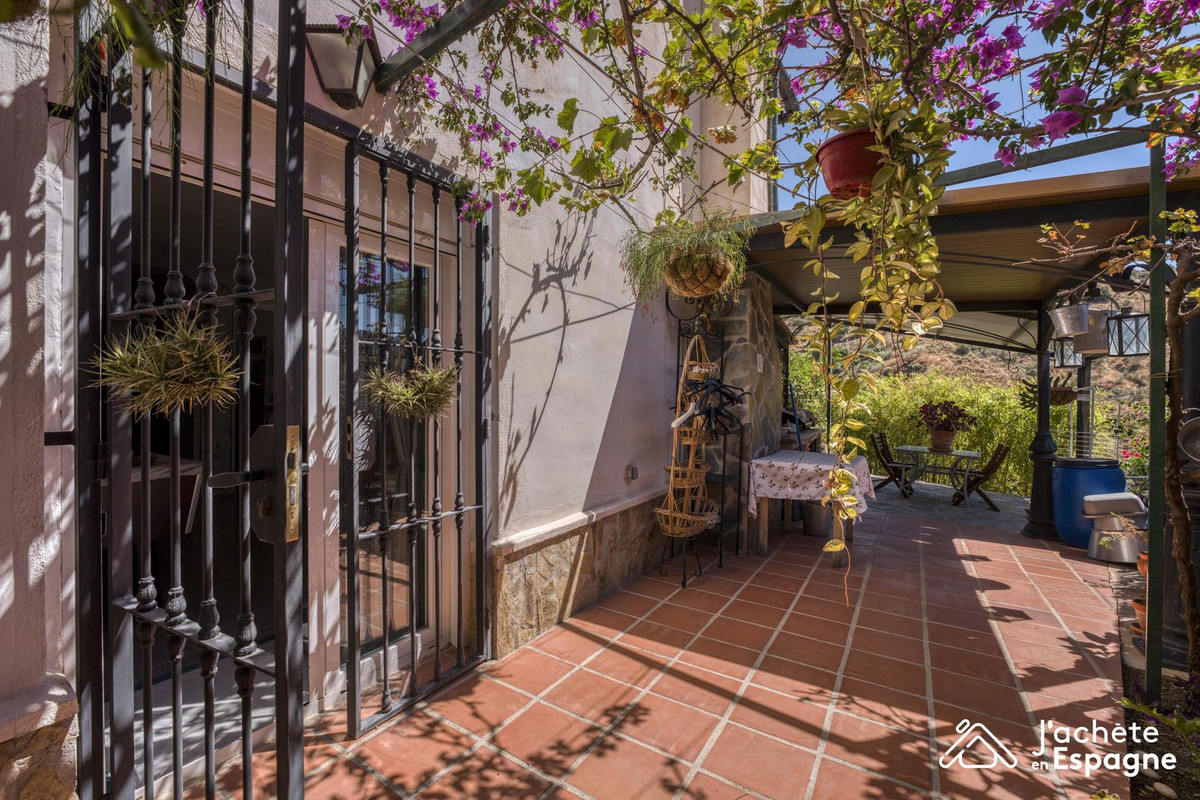 Se vende Villa - Chalet de 4 dormitorios en Costa Del Sol East, Málaga, España