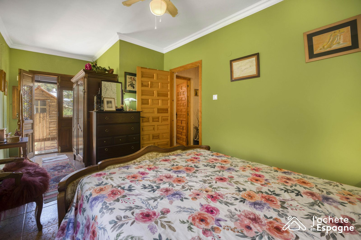 Se vende Villa - Chalet de 4 dormitorios en Costa Del Sol East, Málaga, España