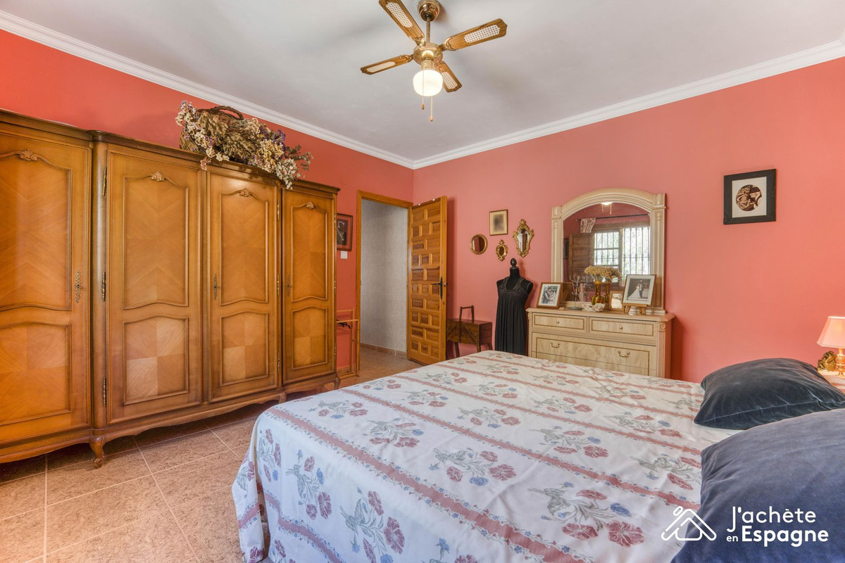 Se vende Villa - Chalet de 4 dormitorios en Costa Del Sol East, Málaga, España