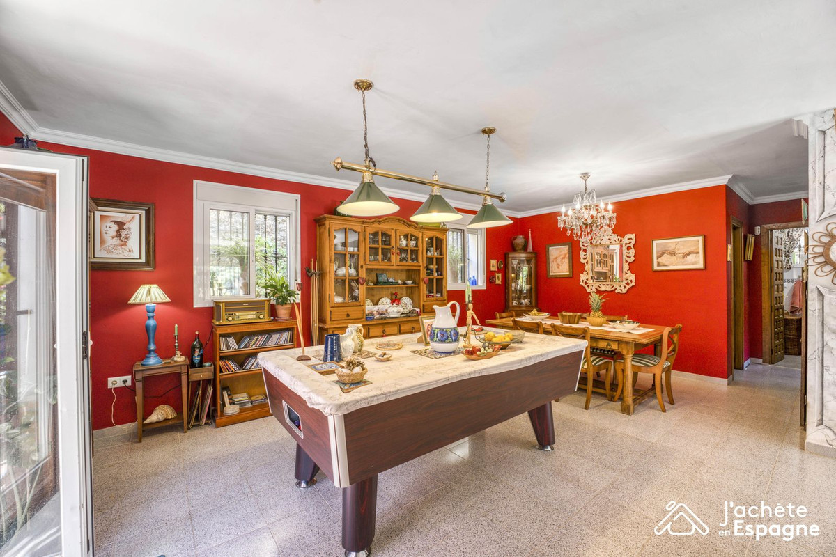 Se vende Villa - Chalet de 4 dormitorios en Costa Del Sol East, Málaga, España