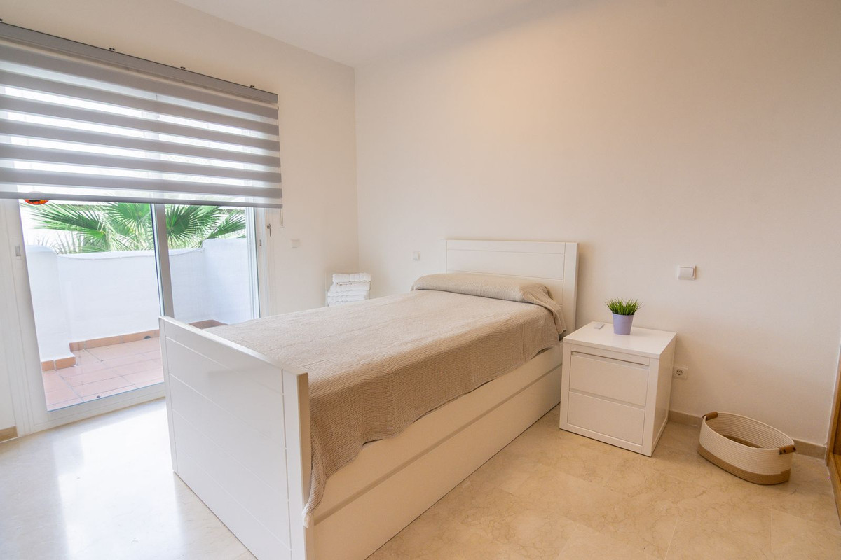 3 Bed Apartment for sale in Estepona Costa Del Sol, Málaga, Spain