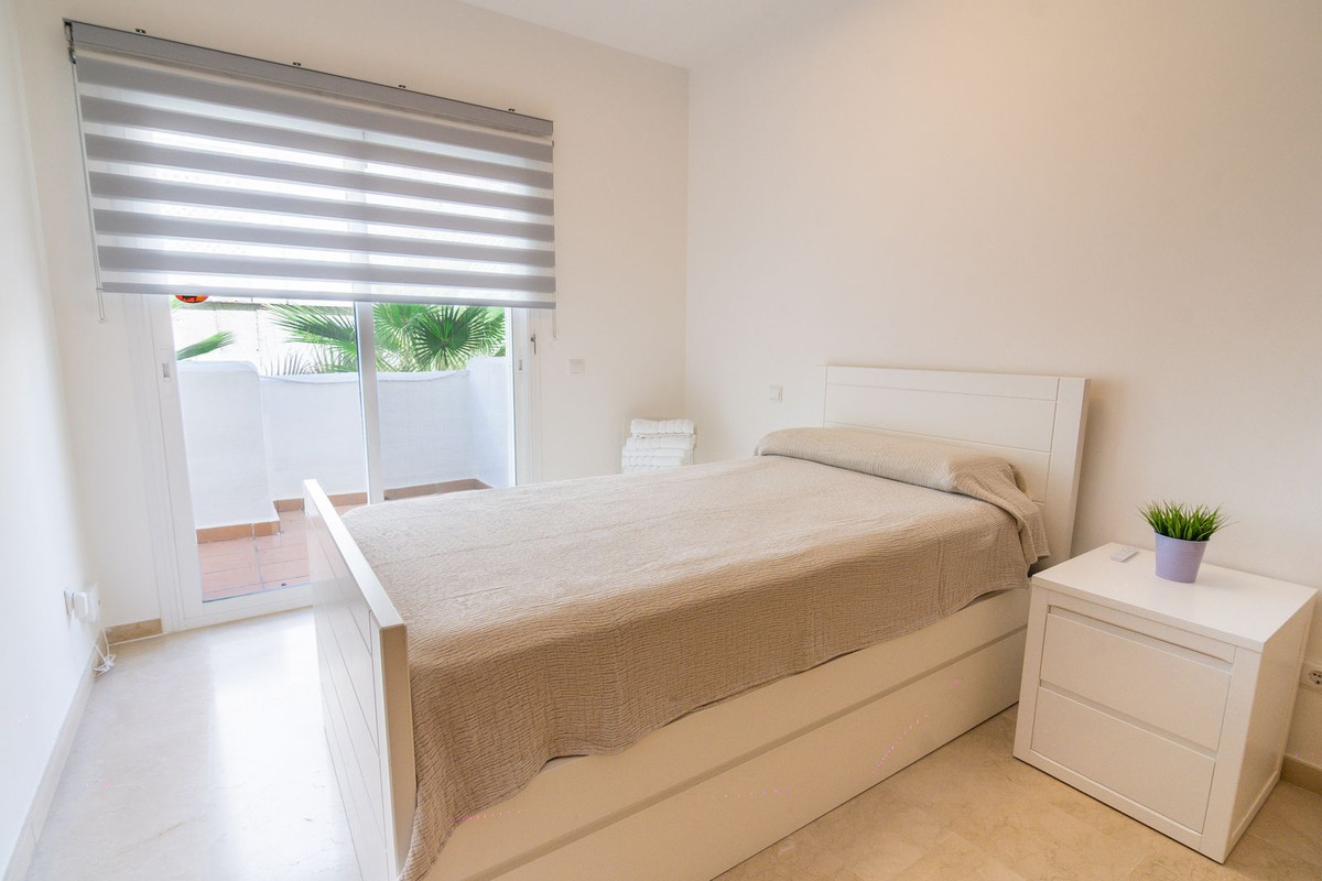 3 Bed Apartment for sale in Estepona Costa Del Sol, Málaga, Spain