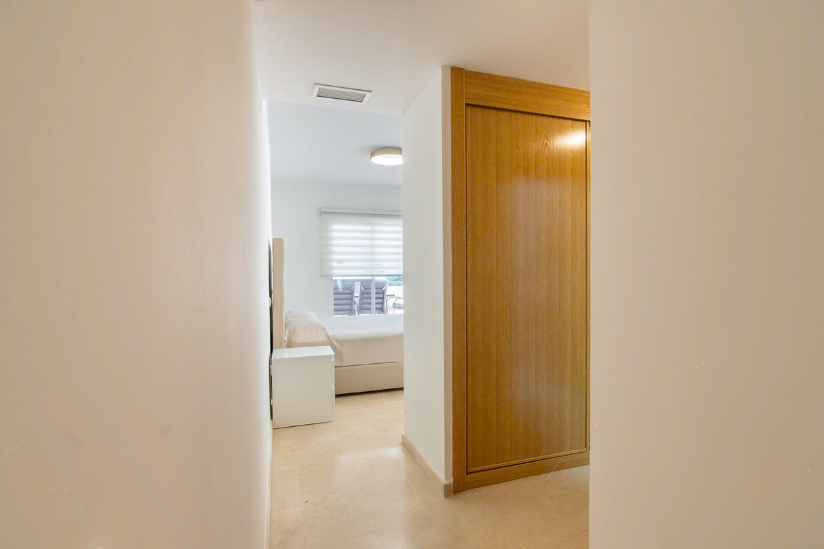 3 Bed Apartment for sale in Estepona Costa Del Sol, Málaga, Spain