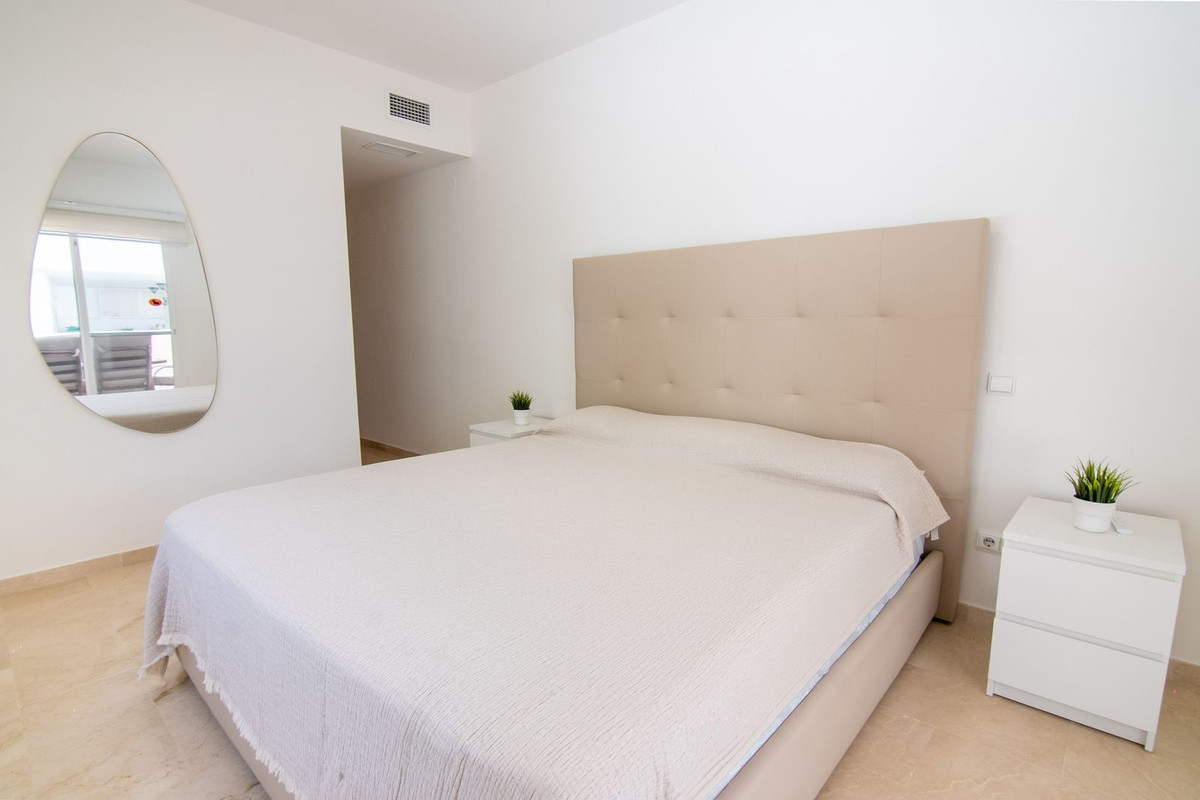 3 Bed Apartment for sale in Estepona Costa Del Sol, Málaga, Spain