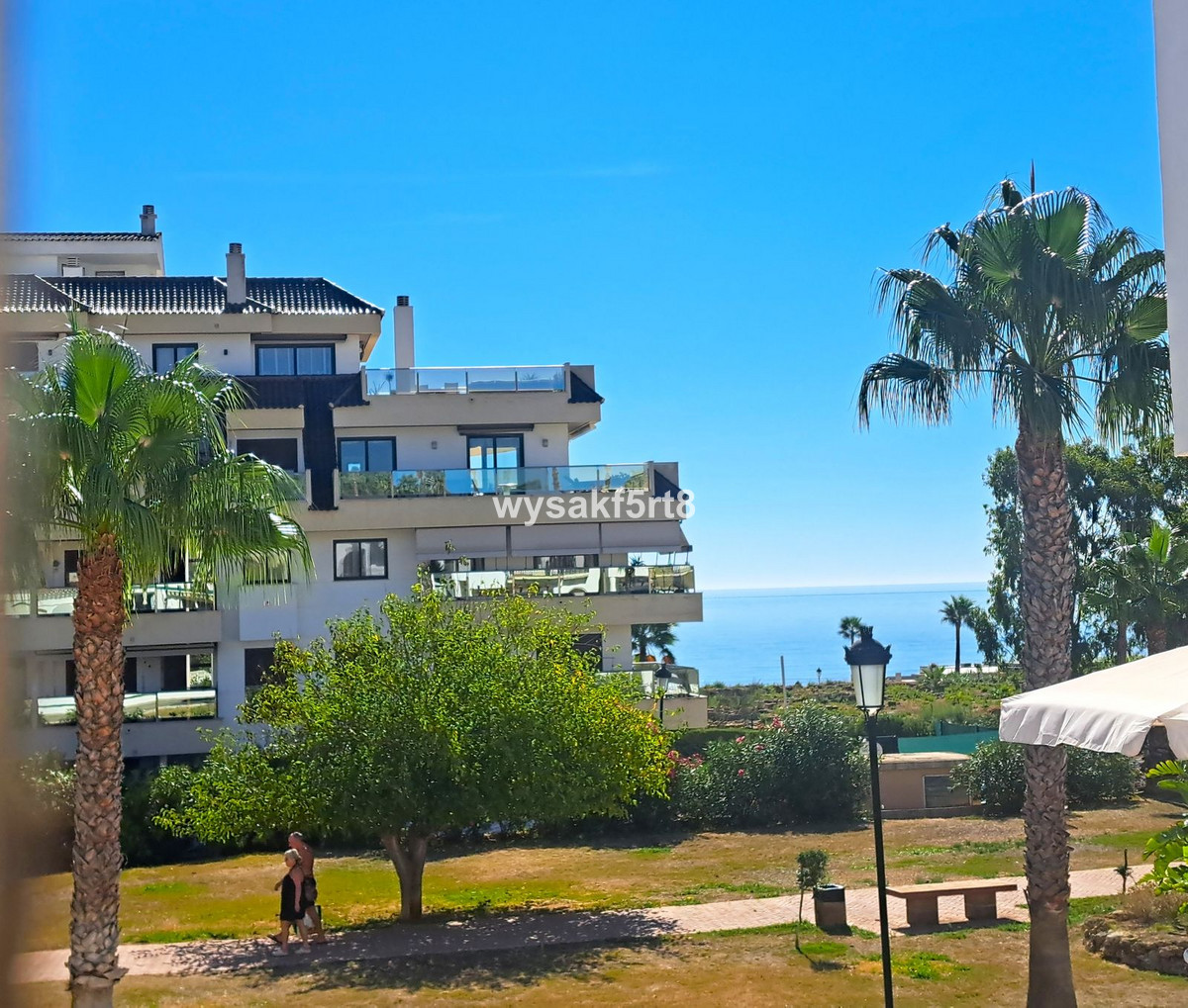 2 Bed Apartment for sale in La Duquesa Costa Del Sol, Málaga, Spain