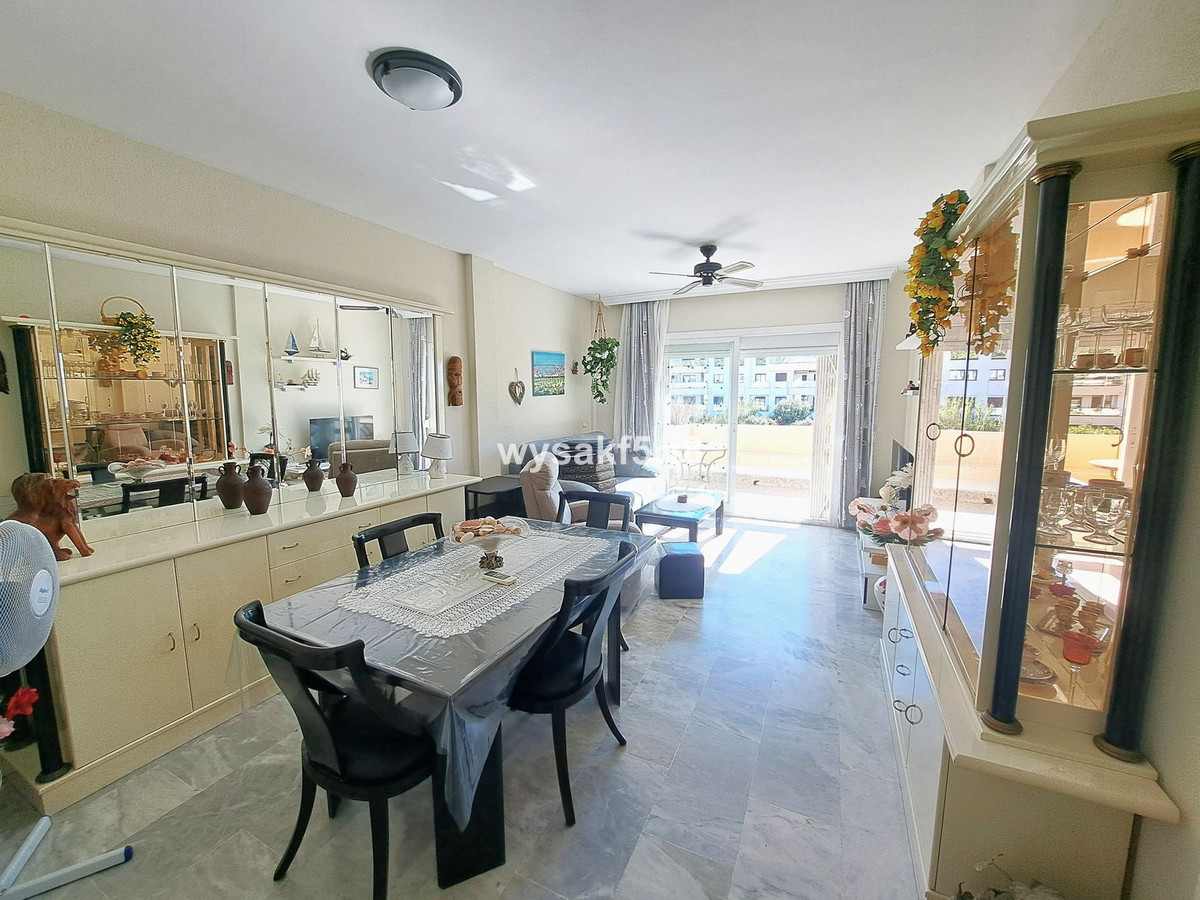 2 Bed Apartment for sale in La Duquesa Costa Del Sol, Málaga, Spain