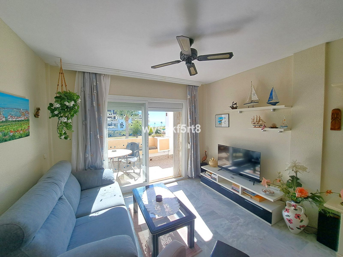 2 Bed Apartment for sale in La Duquesa Costa Del Sol, Málaga, Spain