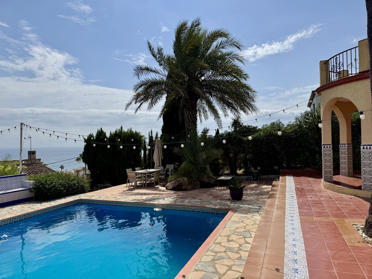 8 Bed Townhouse for sale in Estepona Costa Del Sol, Málaga, Spain