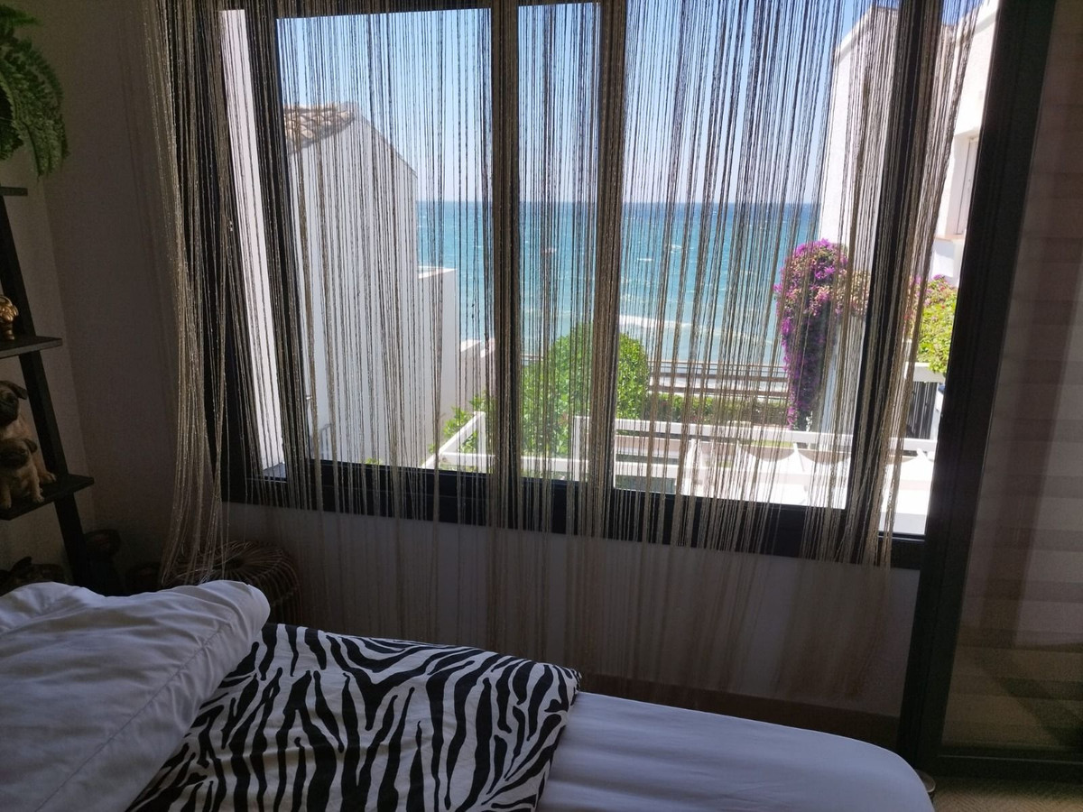 3 Bed Townhouse for sale in Estepona Costa Del Sol, Málaga, Spain