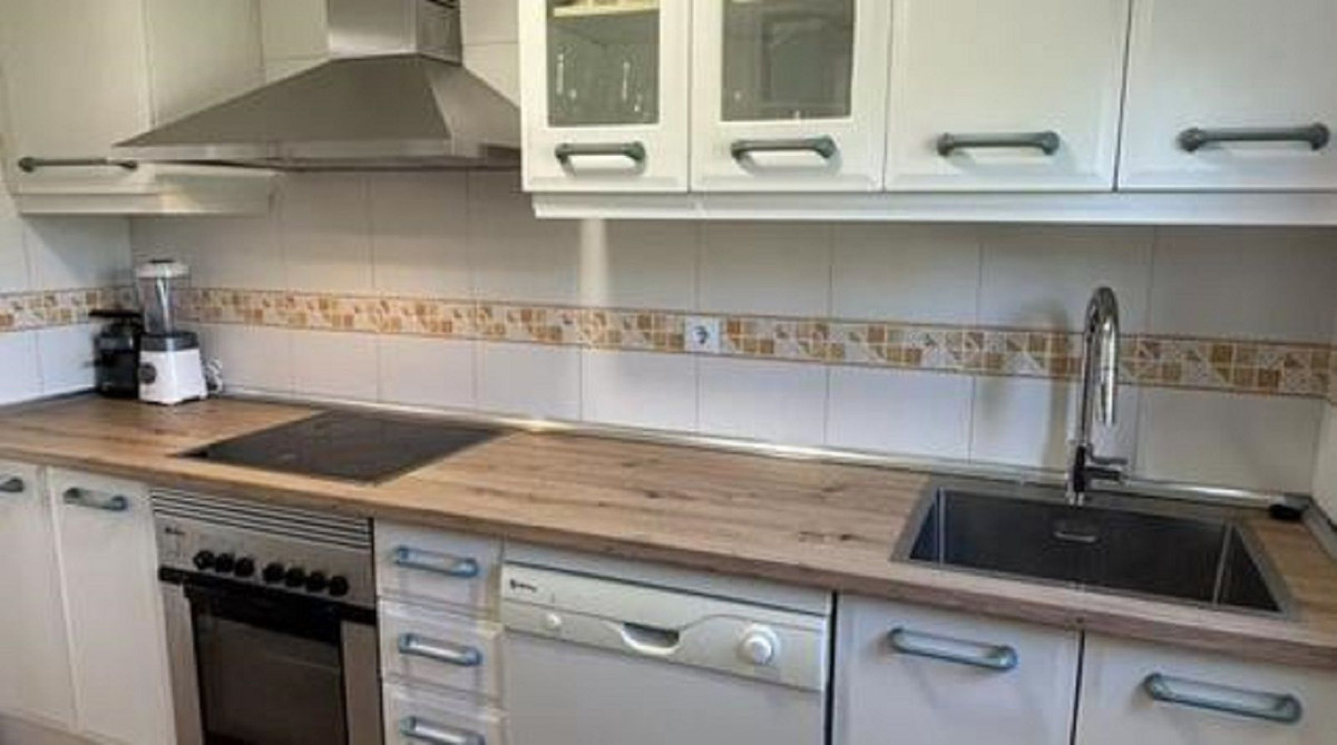 Se vende Apartamento Planta Media de 2 dormitorios en Costa Del Sol, Málaga, España