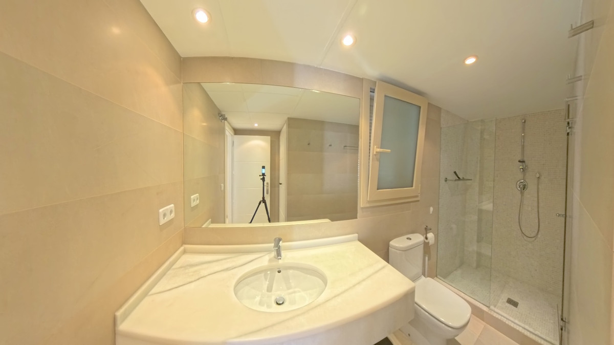 Se vende Apartamento Planta Media de 3 dormitorios en Costa Blanca, Alicante, España