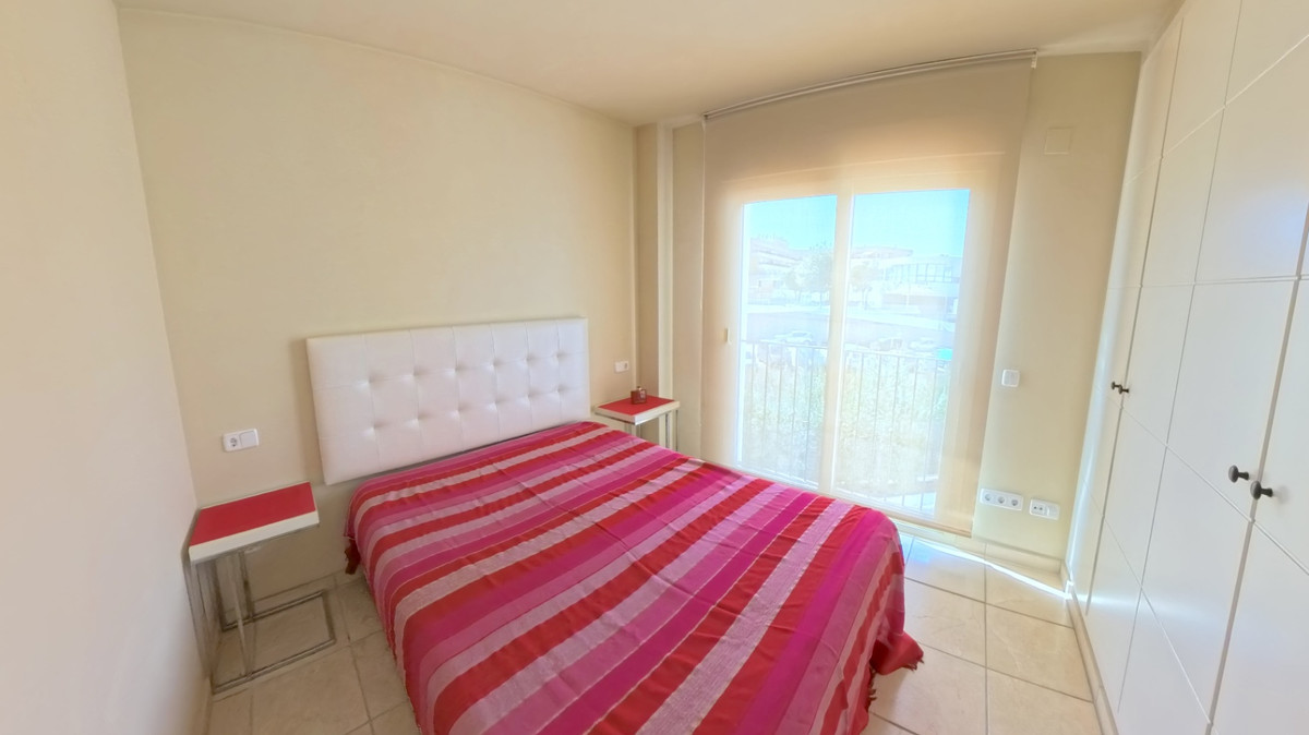 Se vende Apartamento Planta Media de 3 dormitorios en Costa Blanca, Alicante, España