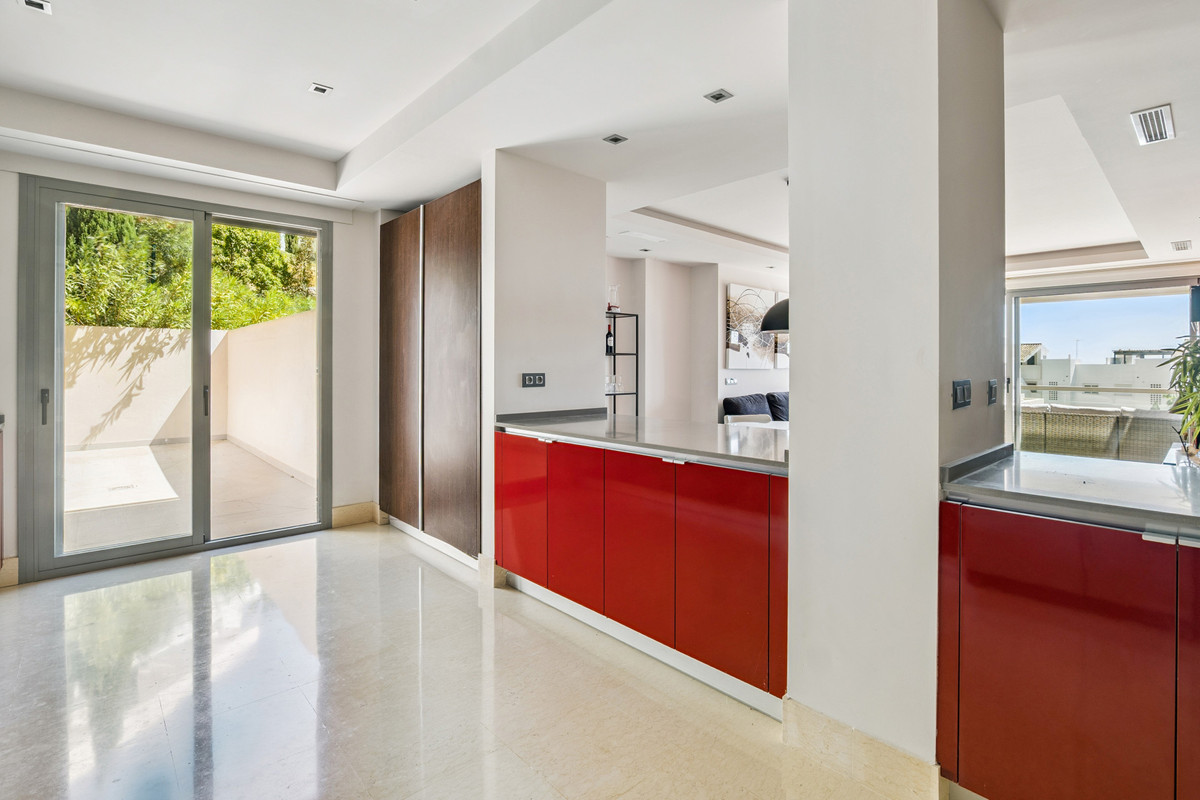 Se vende Apartamento Planta Media de 2 dormitorios en Costa Del Sol, Málaga, España