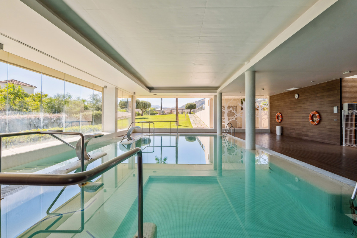 Se vende Apartamento Planta Media de 2 dormitorios en Costa Del Sol, Málaga, España