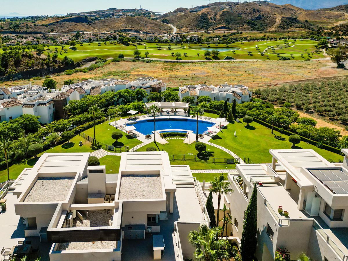 Se vende Apartamento Planta Media de 2 dormitorios en Costa Del Sol, Málaga, España