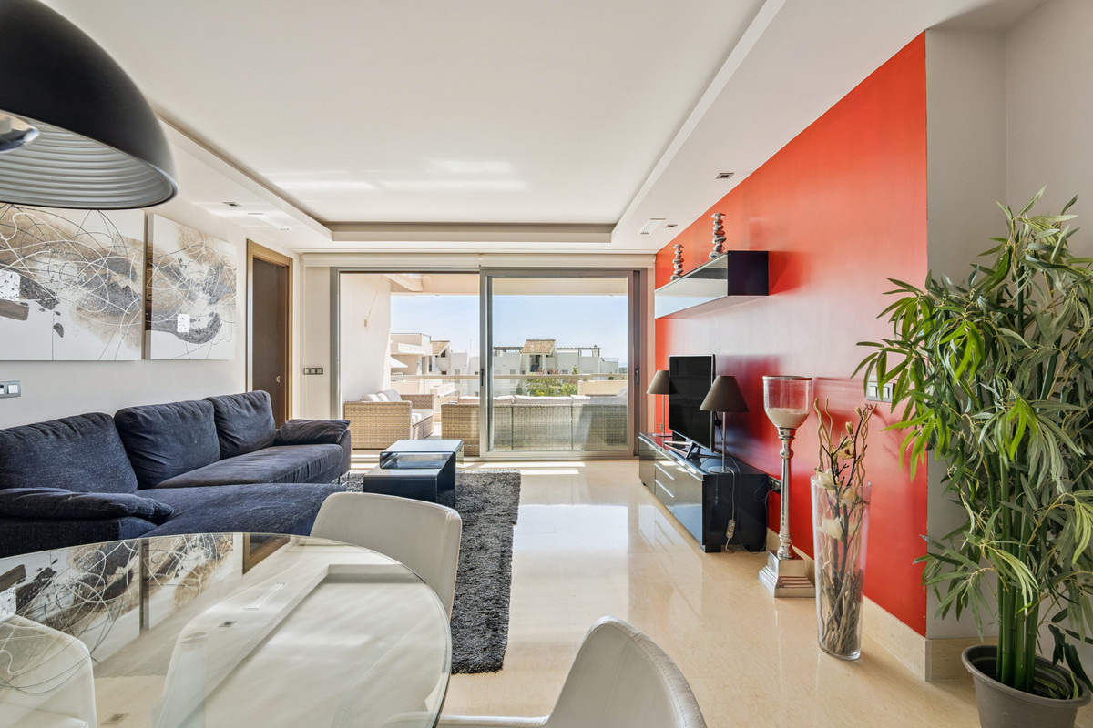Se vende Apartamento Planta Media de 2 dormitorios en Costa Del Sol, Málaga, España
