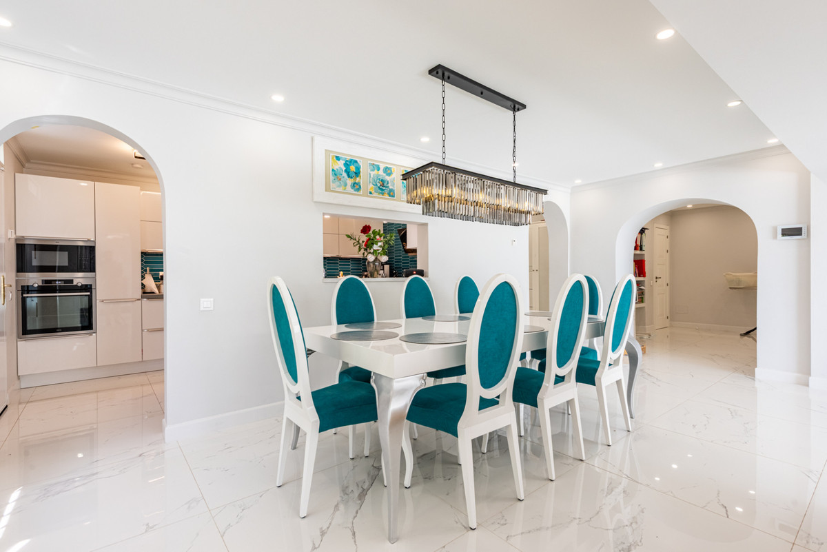 7 Bed Townhouse for sale in Marbella Costa Del Sol, Málaga, Spain