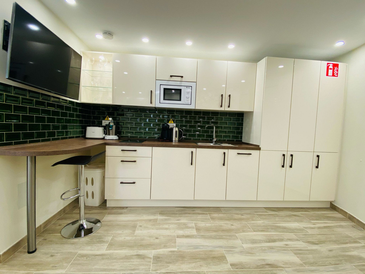 7 Bed Townhouse for sale in Marbella Costa Del Sol, Málaga, Spain