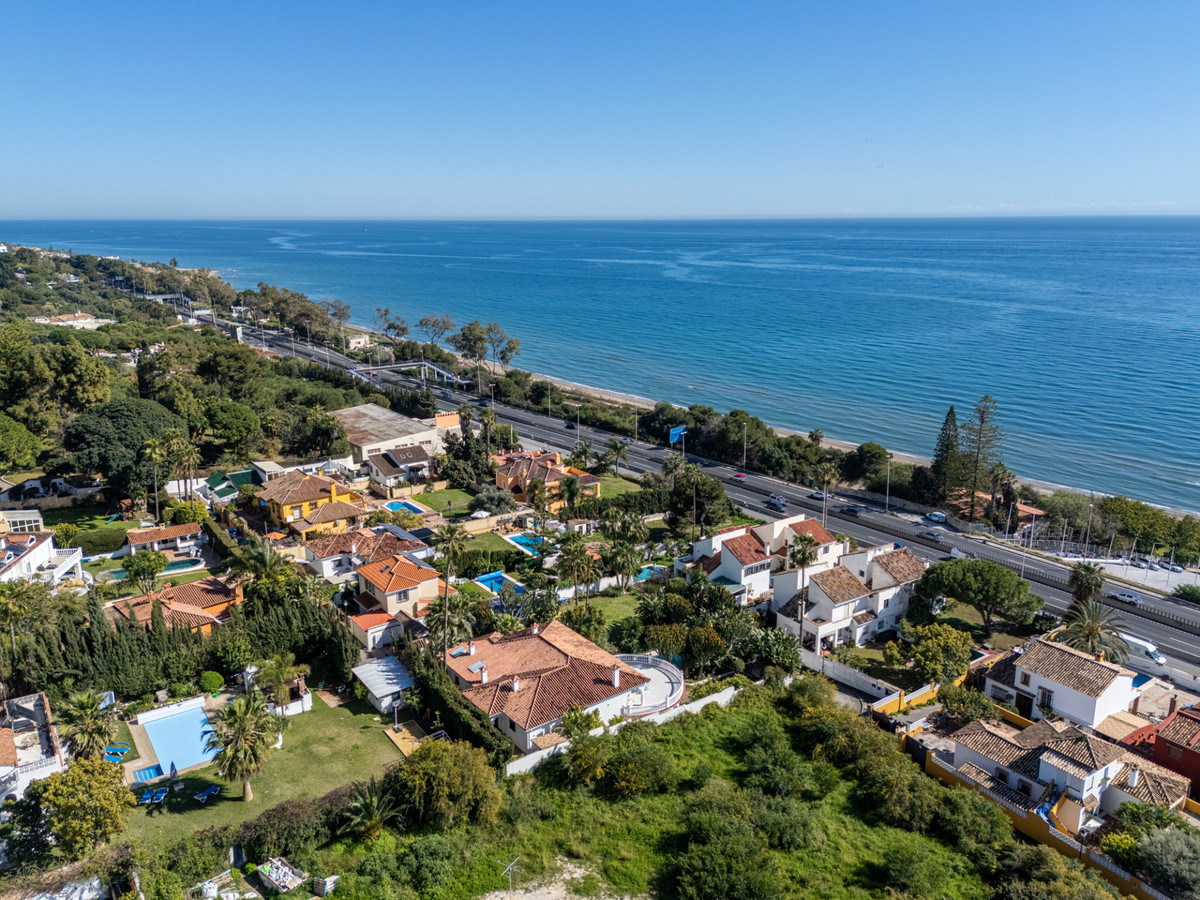 7 Bed Townhouse for sale in Marbella Costa Del Sol, Málaga, Spain