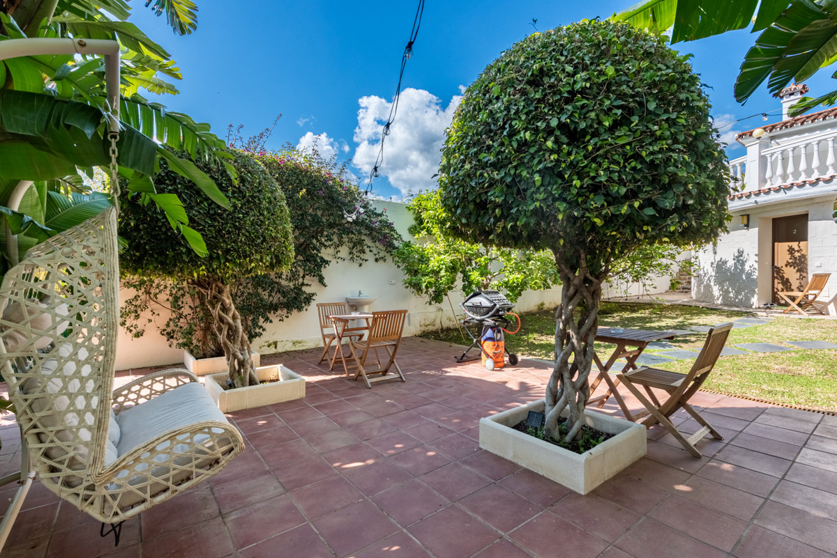 7 Bed Townhouse for sale in Marbella Costa Del Sol, Málaga, Spain