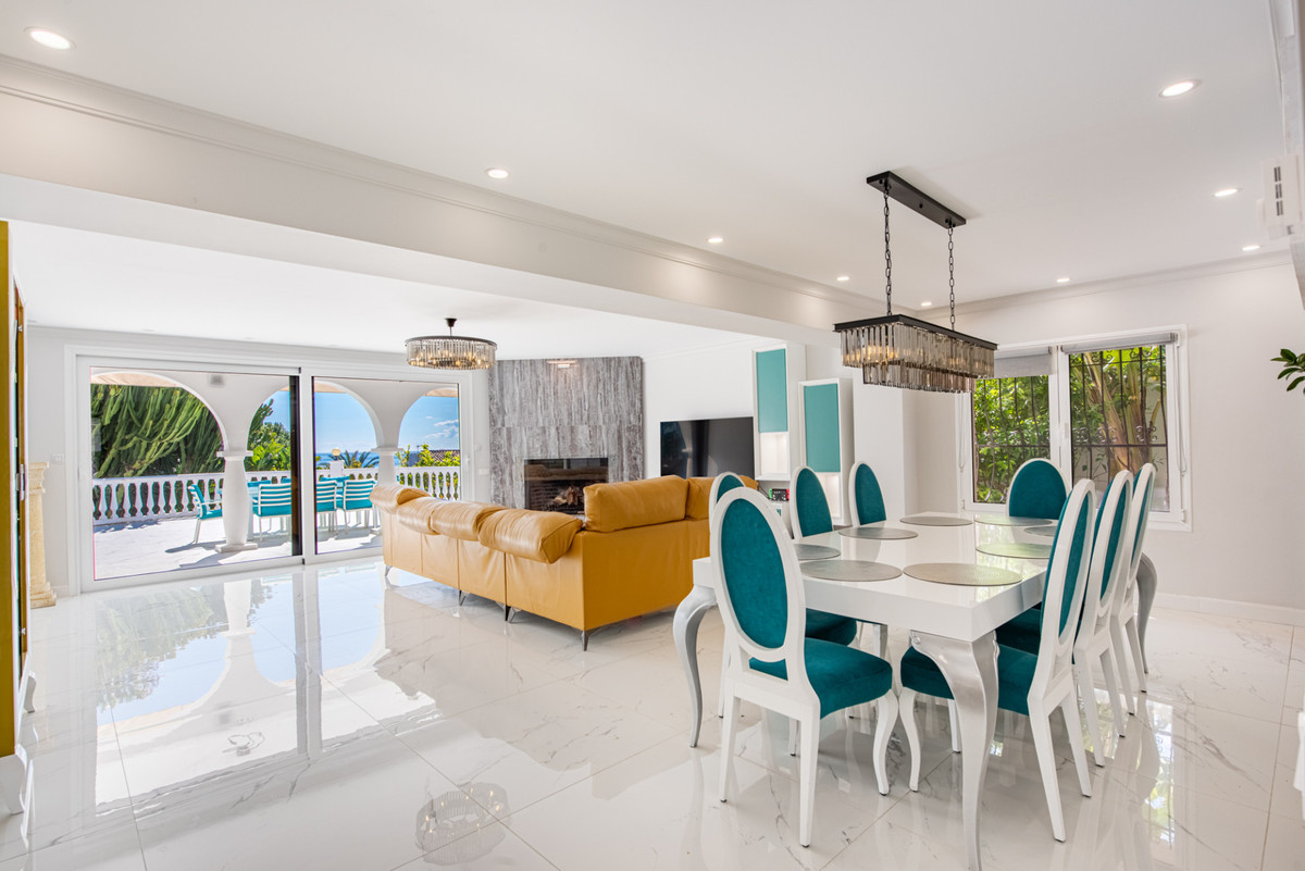 7 Bed Townhouse for sale in Marbella Costa Del Sol, Málaga, Spain