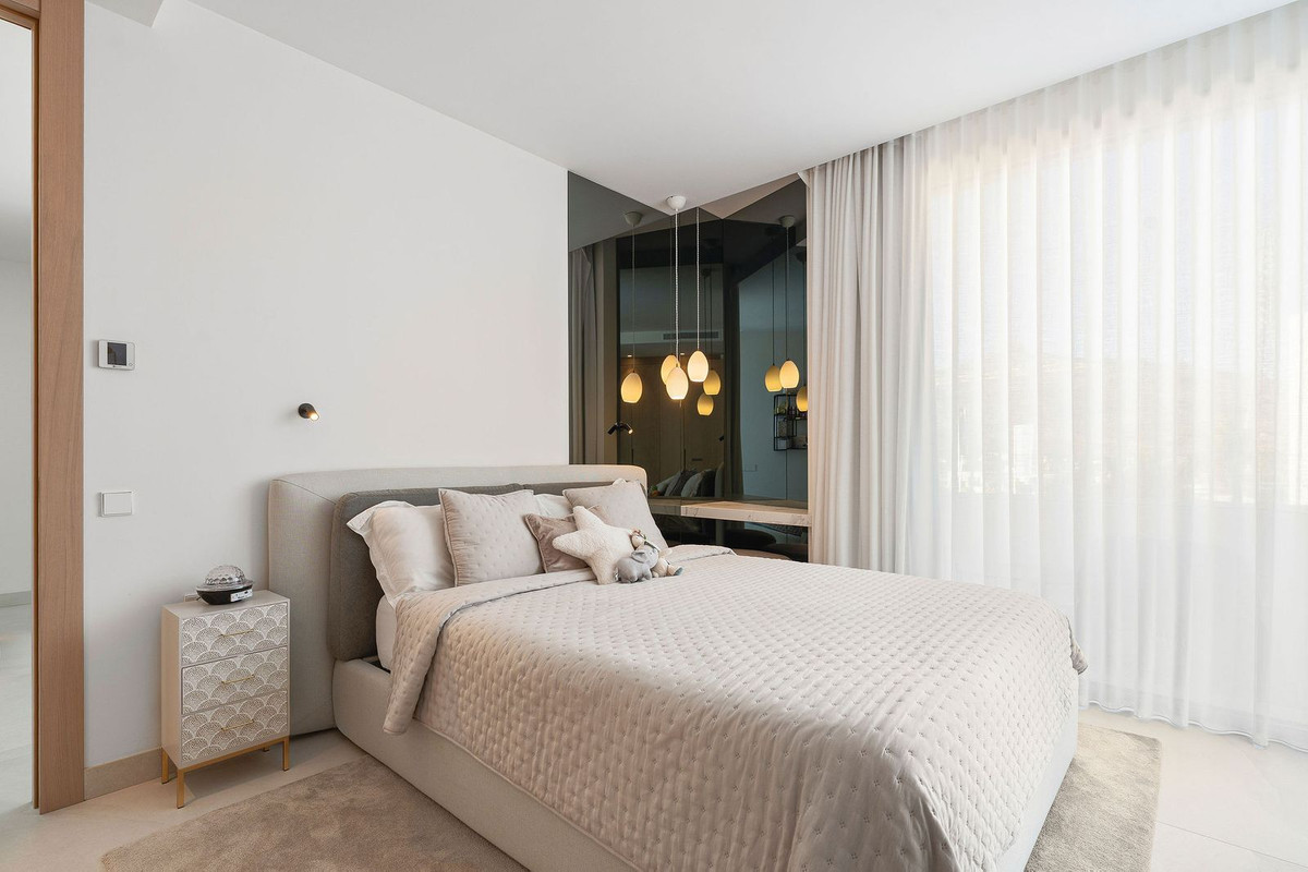 4 Bed Townhouse for sale in Nueva Andalucía Costa Del Sol, Málaga, Spain