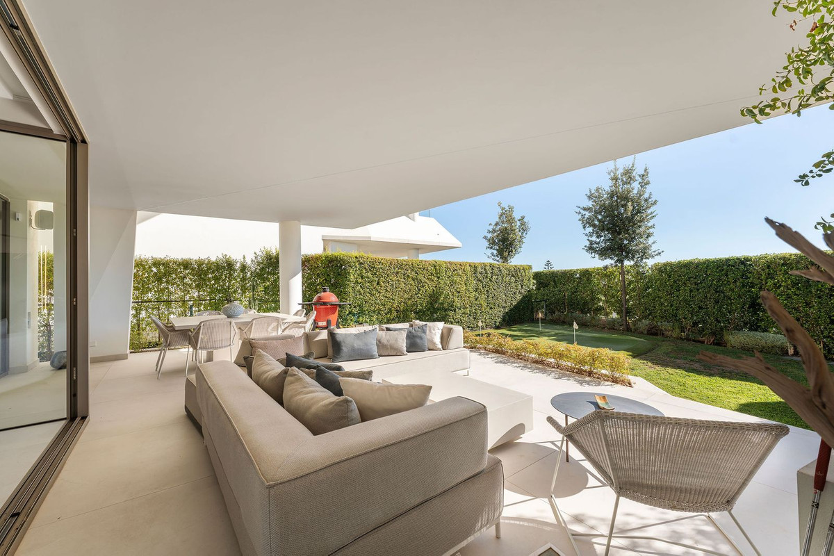 4 Bed Townhouse for sale in Nueva Andalucía Costa Del Sol, Málaga, Spain