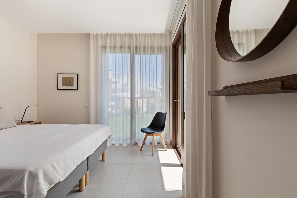 Se vende Apartamento Planta Baja de 3 dormitorios en Costa Del Sol, Málaga, España