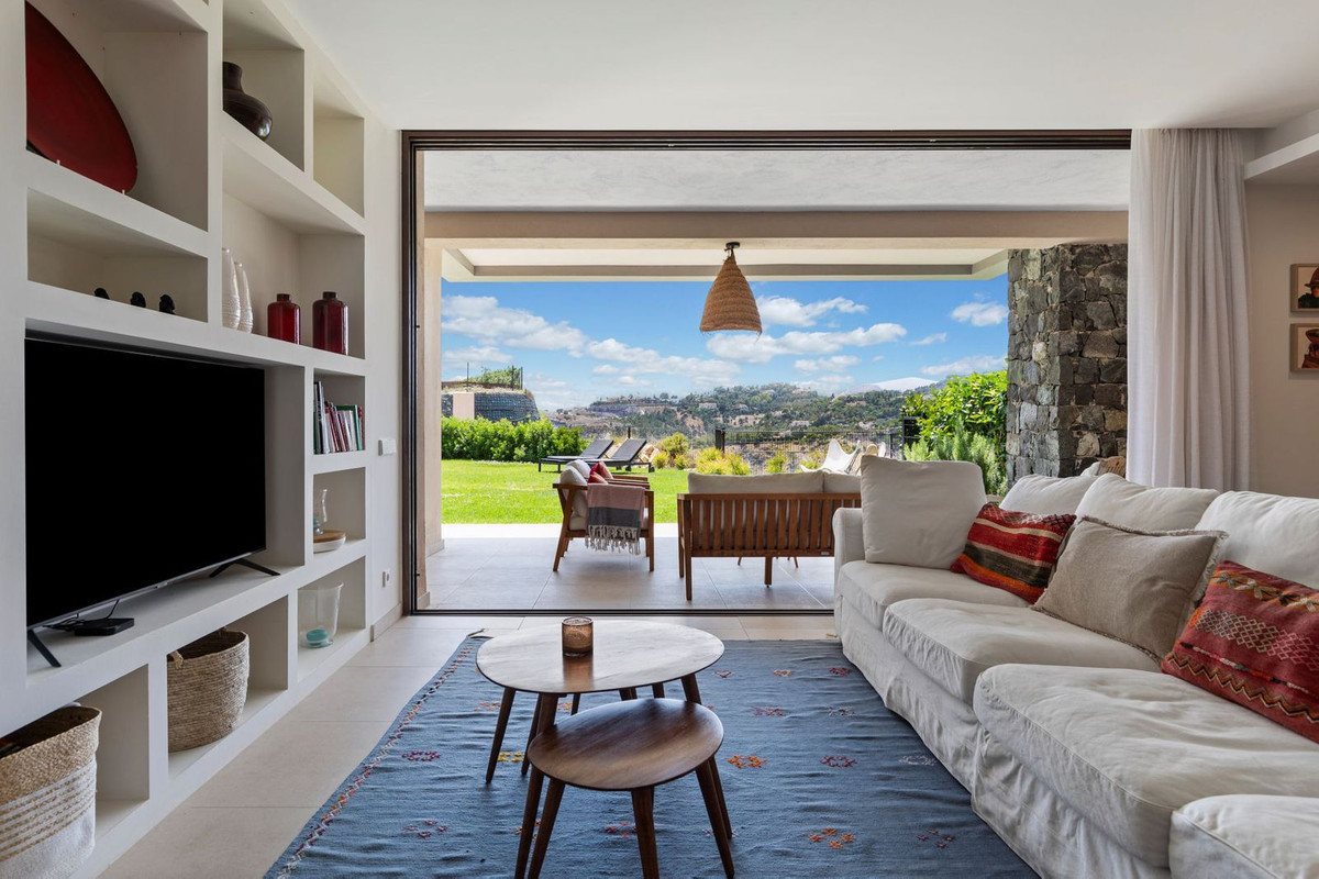 Se vende Apartamento Planta Baja de 3 dormitorios en Costa Del Sol, Málaga, España