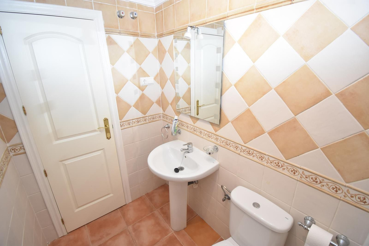 2 Bed Apartment for sale in Elviria Costa Del Sol, Málaga, Spain