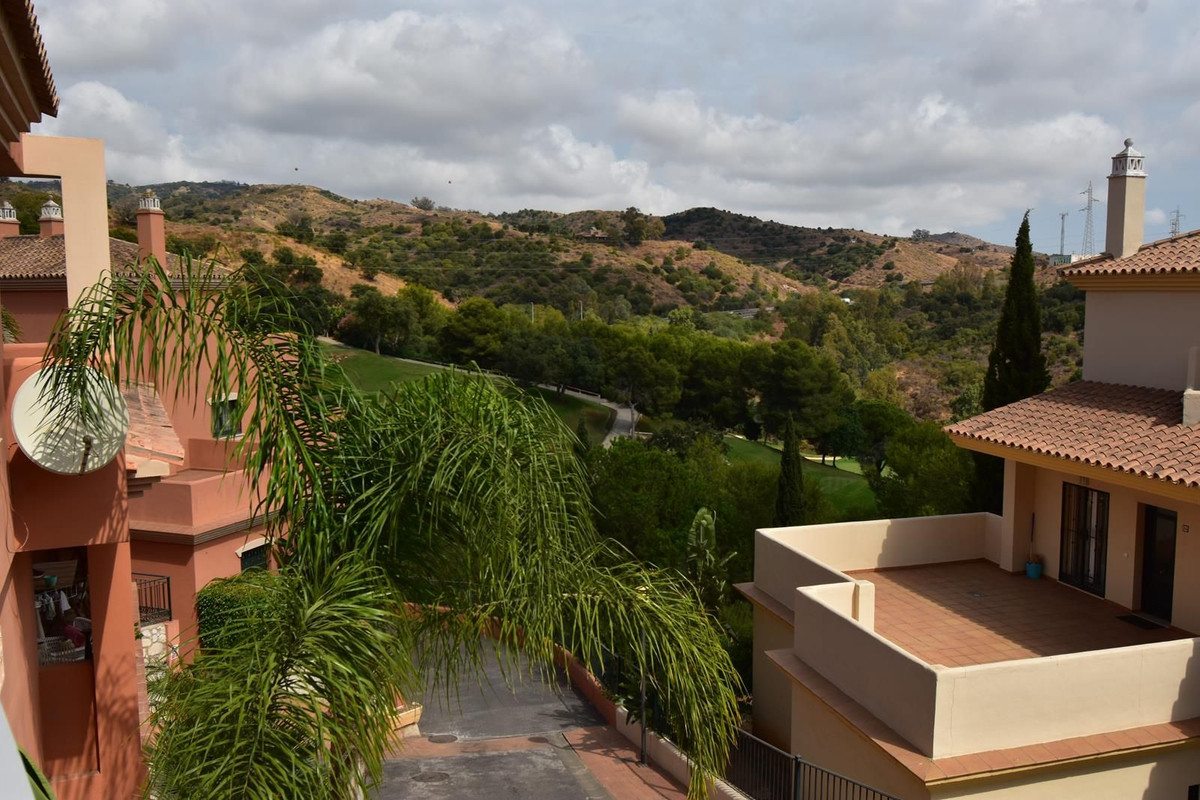 2 Bed Apartment for sale in Elviria Costa Del Sol, Málaga, Spain