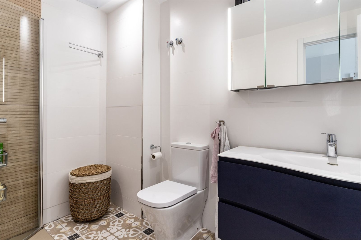 2 Bed Apartment for sale in Higueron Costa Del Sol, Málaga, Spain