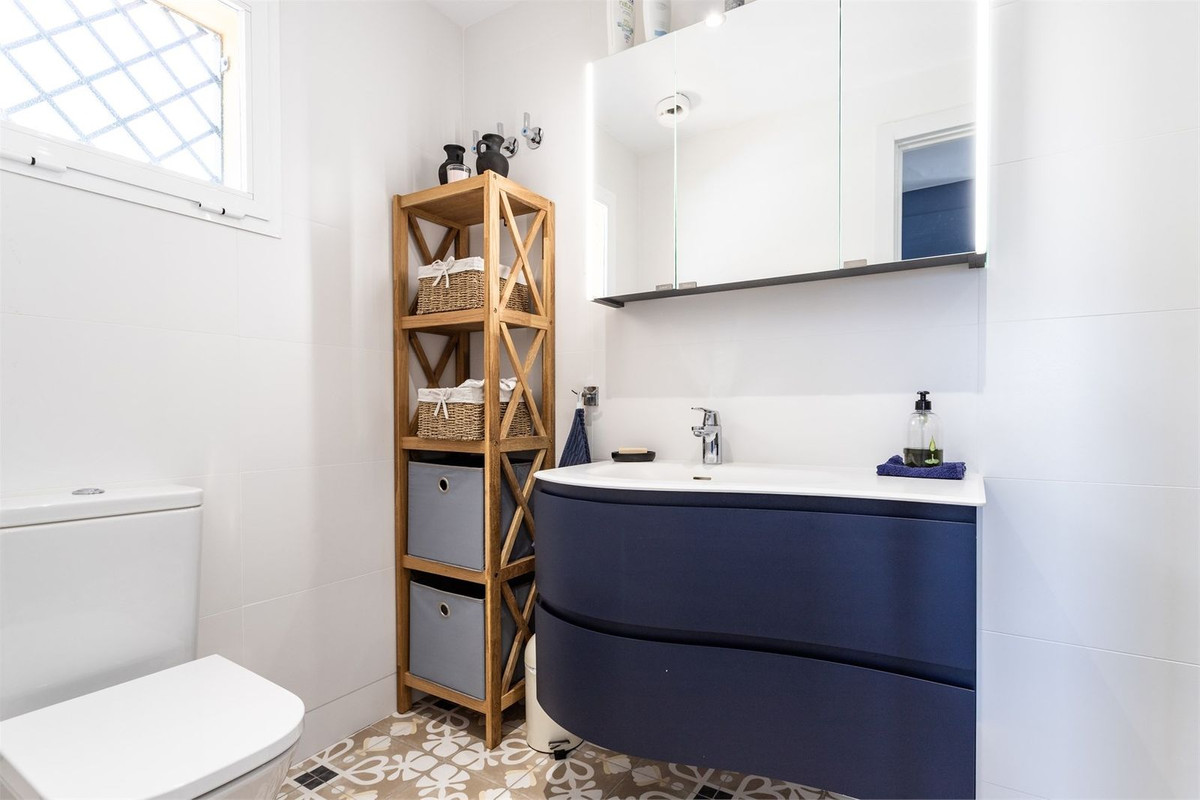 2 Bed Apartment for sale in Higueron Costa Del Sol, Málaga, Spain