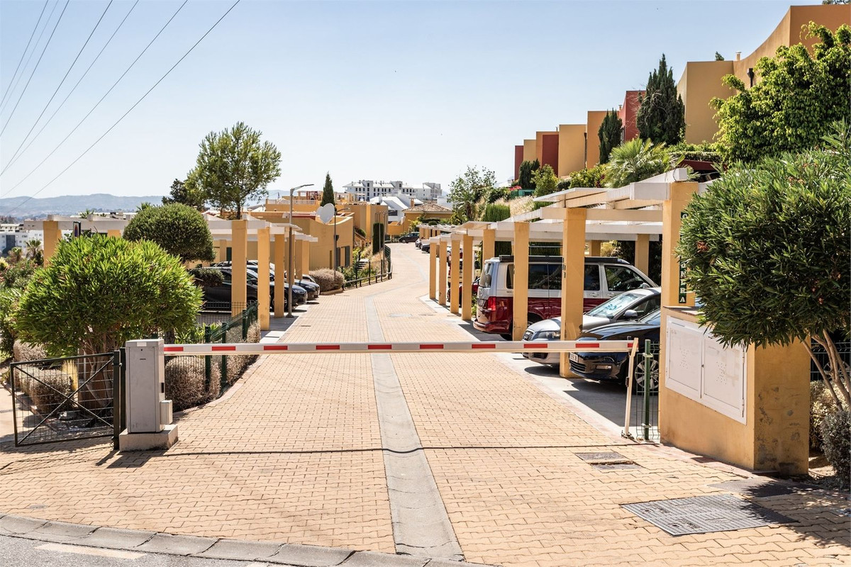 2 Bed Apartment for sale in Higueron Costa Del Sol, Málaga, Spain
