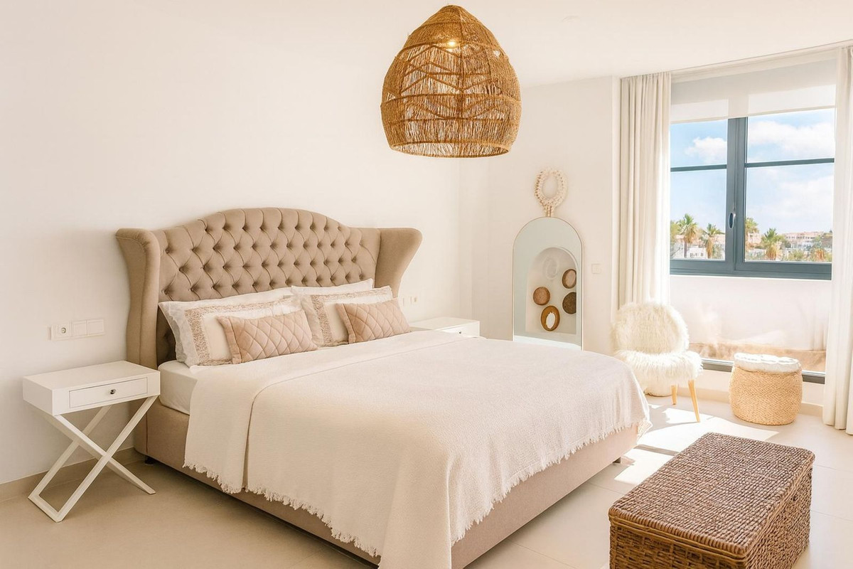3 Bed Apartment for sale in Higueron Costa Del Sol, Málaga, Spain