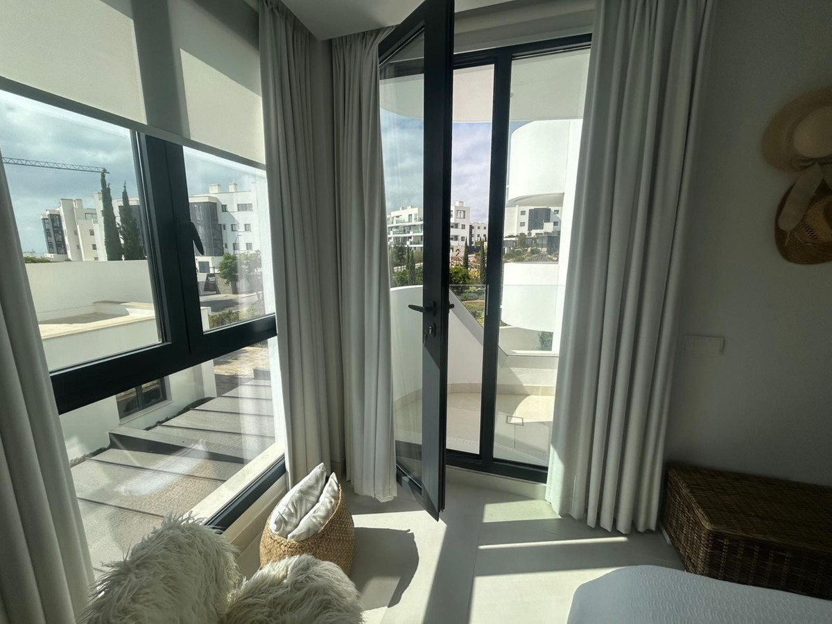 3 Bed Apartment for sale in Higueron Costa Del Sol, Málaga, Spain