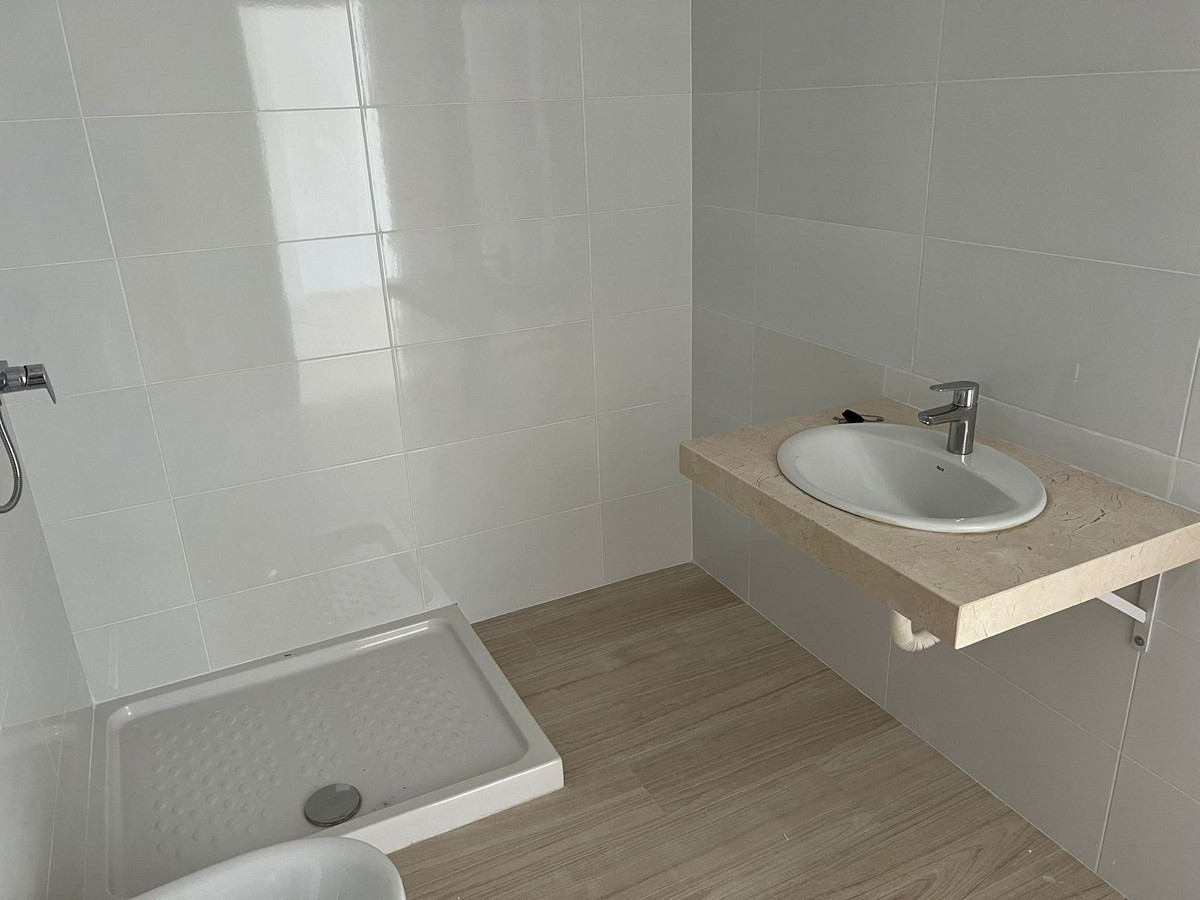 1 Bed Apartment for sale in Fuengirola Costa Del Sol, Málaga, Spain