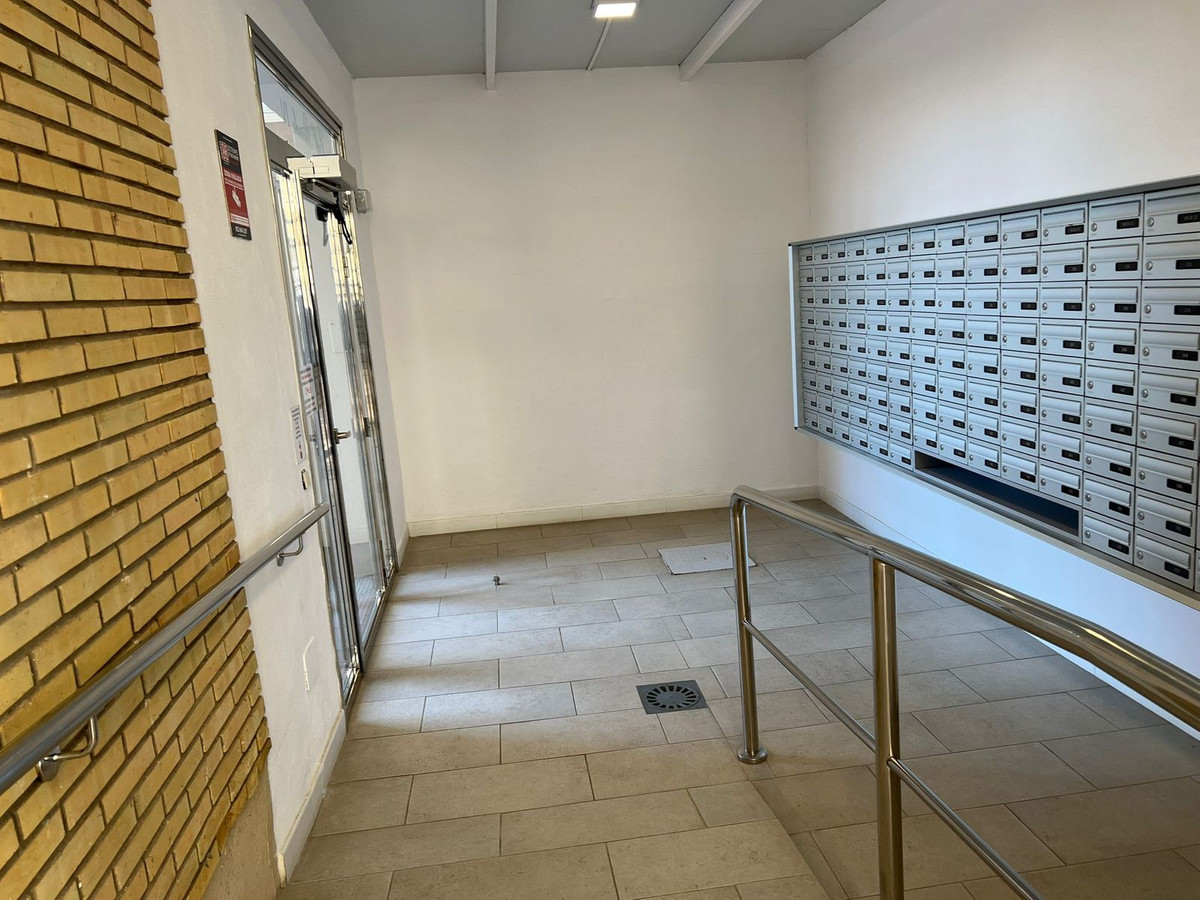 1 Bed Apartment for sale in Fuengirola Costa Del Sol, Málaga, Spain