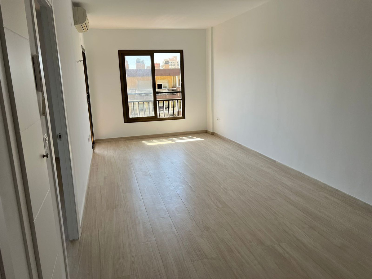 1 Bed Apartment for sale in Fuengirola Costa Del Sol, Málaga, Spain